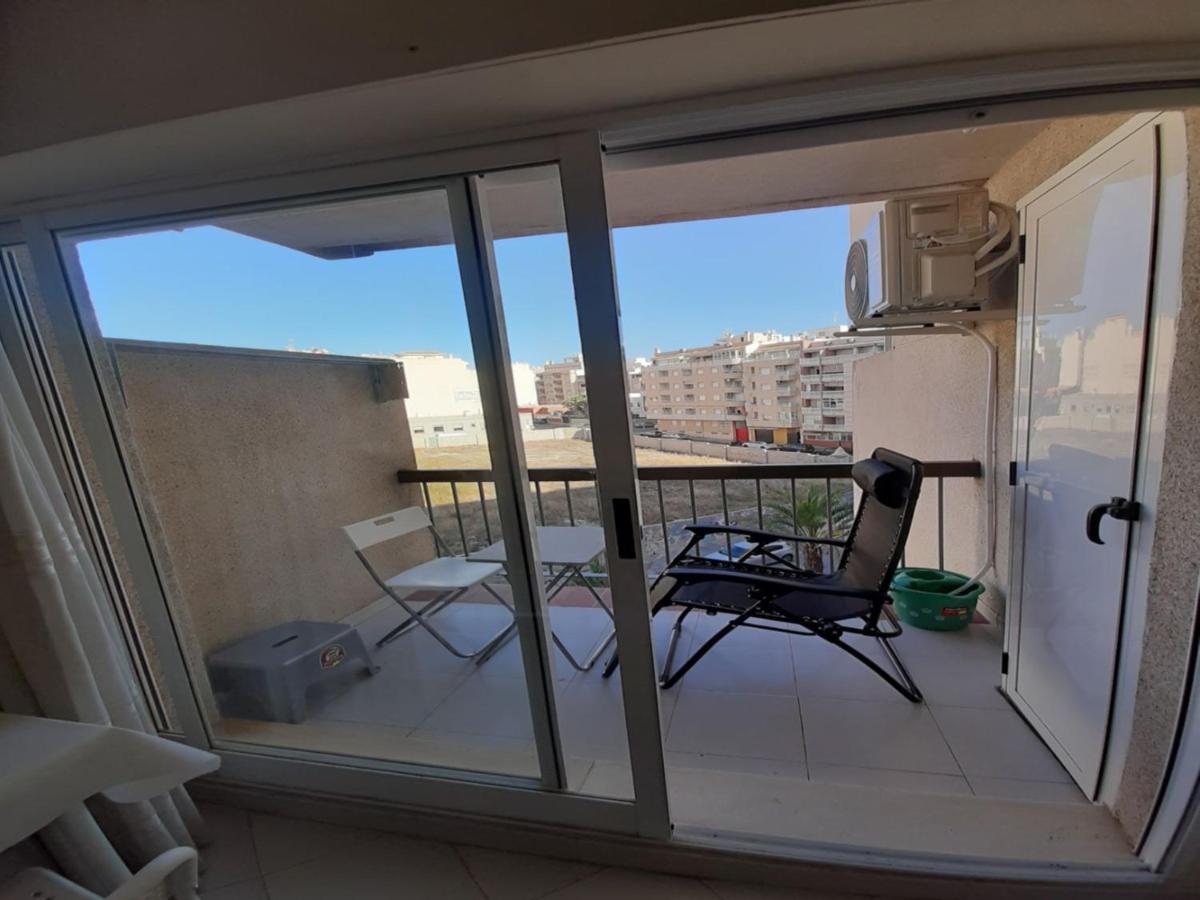 Studio Met Ideale Ligging Torrevieja Exterior foto